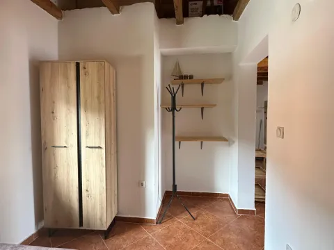 Izdavanje, kuća, 180m², Krašići, Tivat - image 8