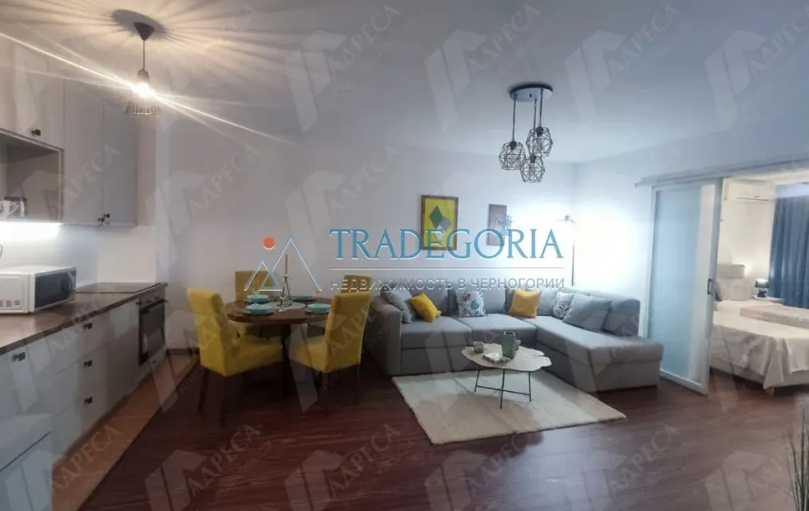 Sale, two bedroom apartment, 85m², Petrovac, Budva