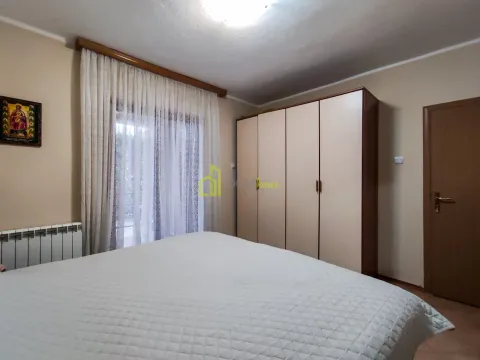 Prodaja, kuća, 180m², Donja Gorica, Podgorica - image 22