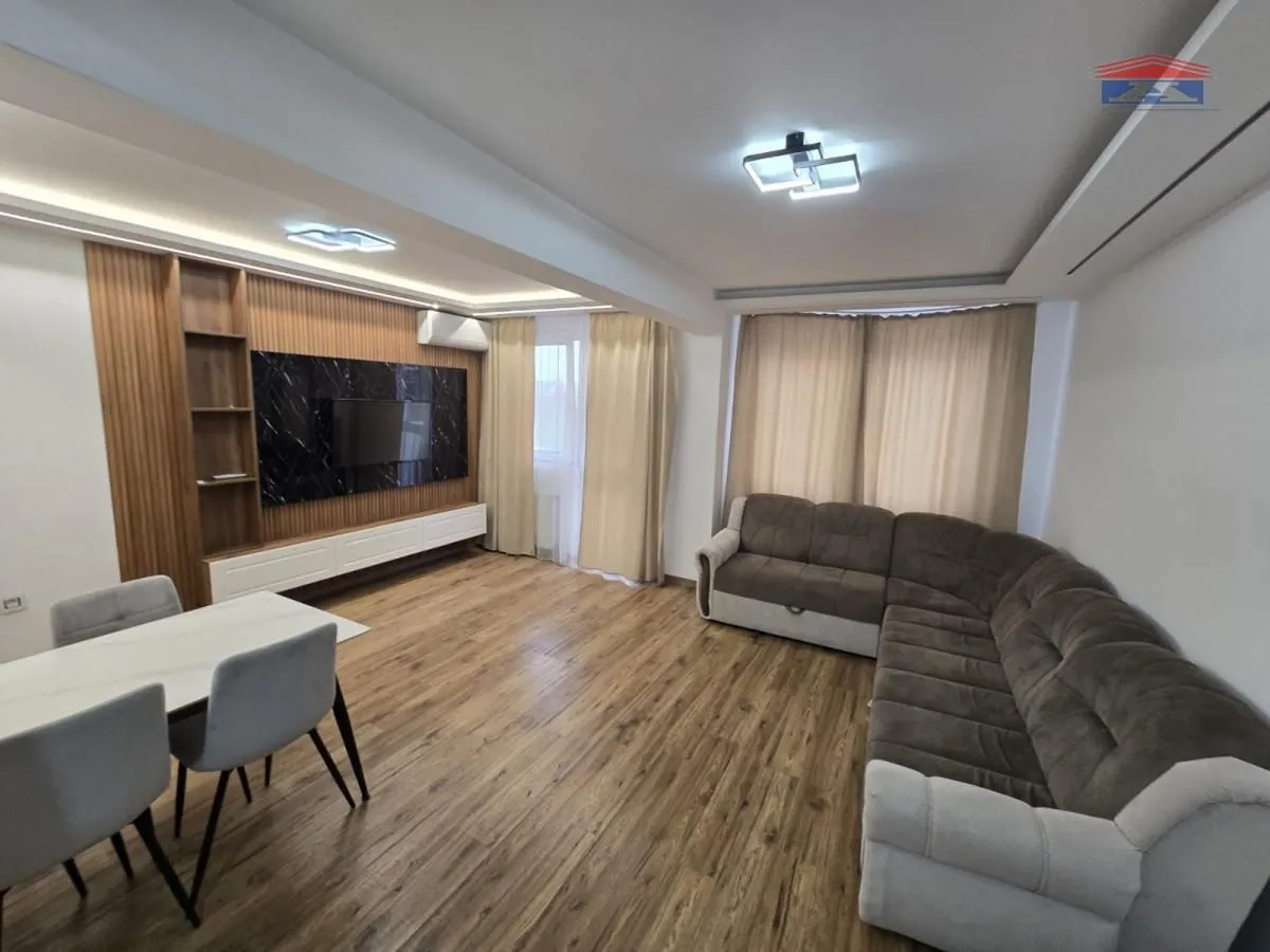 Izdavanje, dvosoban stan, 55m², Nova Detelinara, Novi Sad Sve Podlokacije
