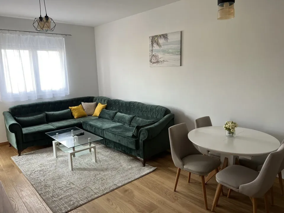 Izdavanje, dvosoban stan, 46m², City Kvart, Podgorica