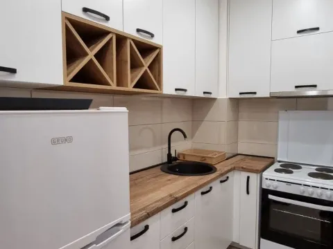 Izdavanje, jednosoban stan, 45m², Budva, Crna Gora - image 24