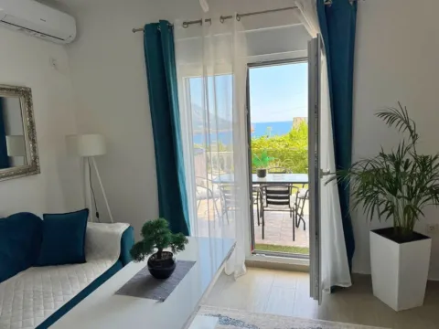 Izdavanje, dvosoban stan, 70m², Bečići, Budva - image 13