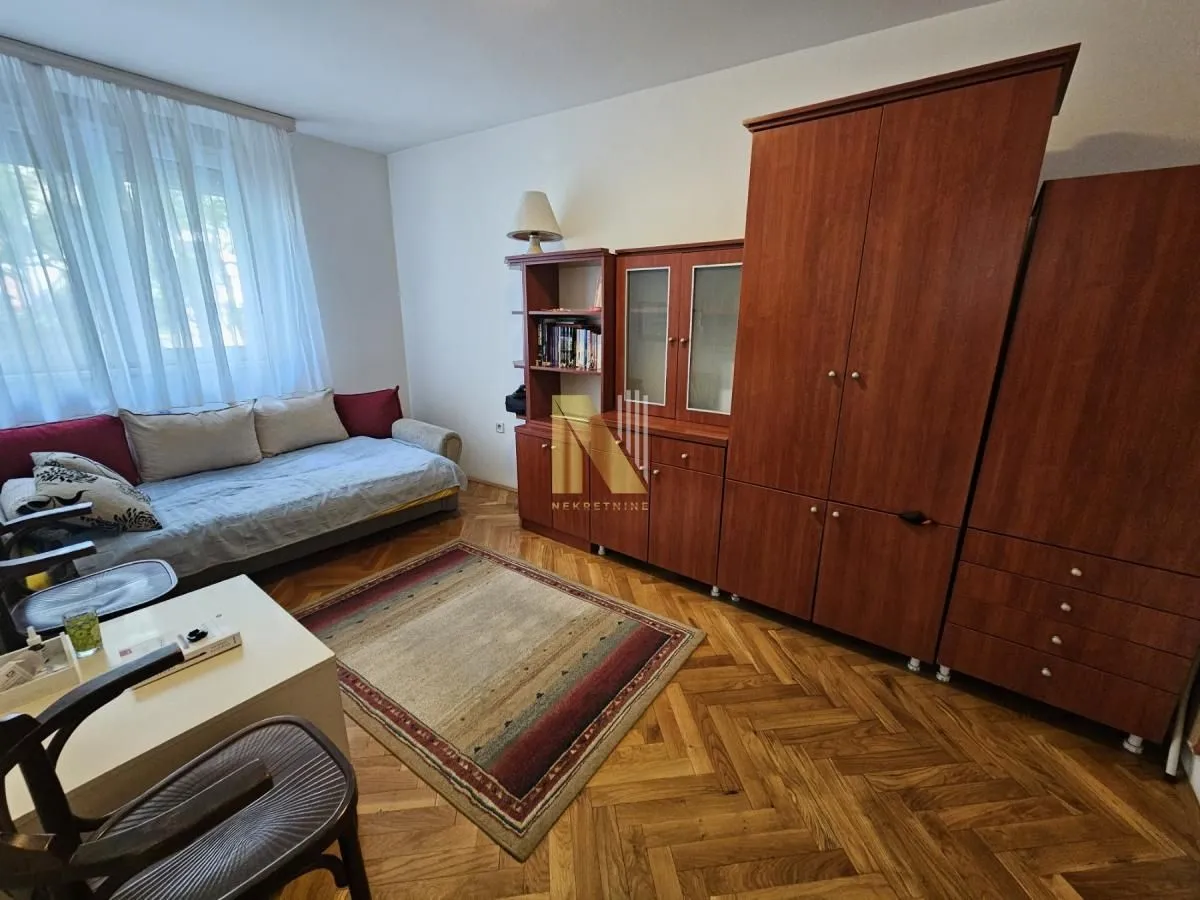 Izdavanje, trosoban stan, 69m², Grbavica, Novi Sad Sve Podlokacije
