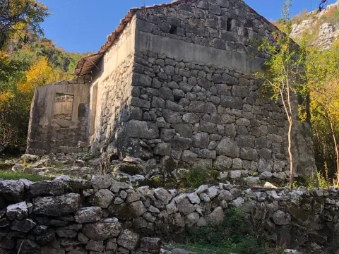 Prodaja, kuća, 30m², Podgorica, Crna Gora - image 2