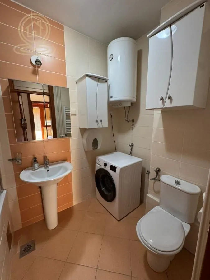 Prodaja, dvosoban stan, 53m², Centar, Novi Sad