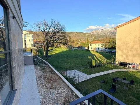 Prodaja, dvosoban stan, 72m², Centar, Tivat - image 7