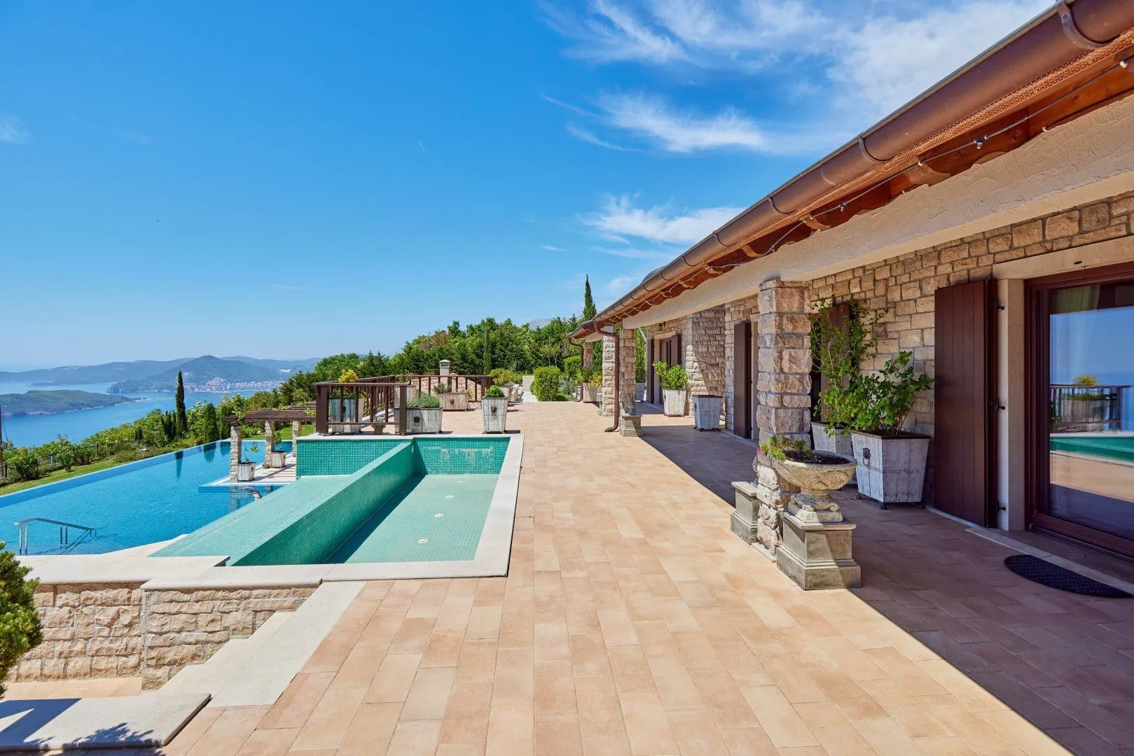 Sale, house, 2191m², Blizikuće, Budva