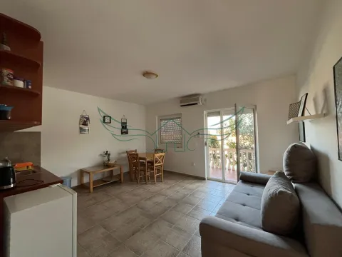 Prodaja, jednosoban stan, 42m², Prčanj, Kotor - image 5