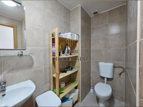 Rent, two bedroom apartment, 74m², Centar, Bar - image 3