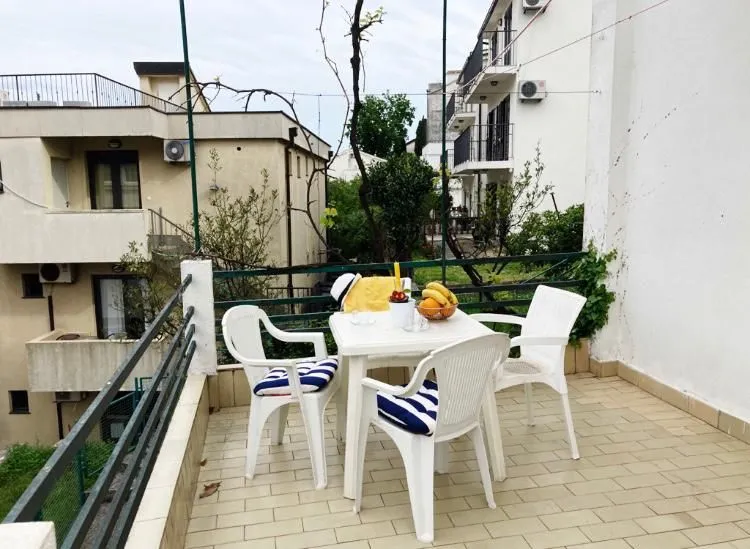 Prodaja, ugostiteljski objekat, 215m², Budva, Crna Gora
