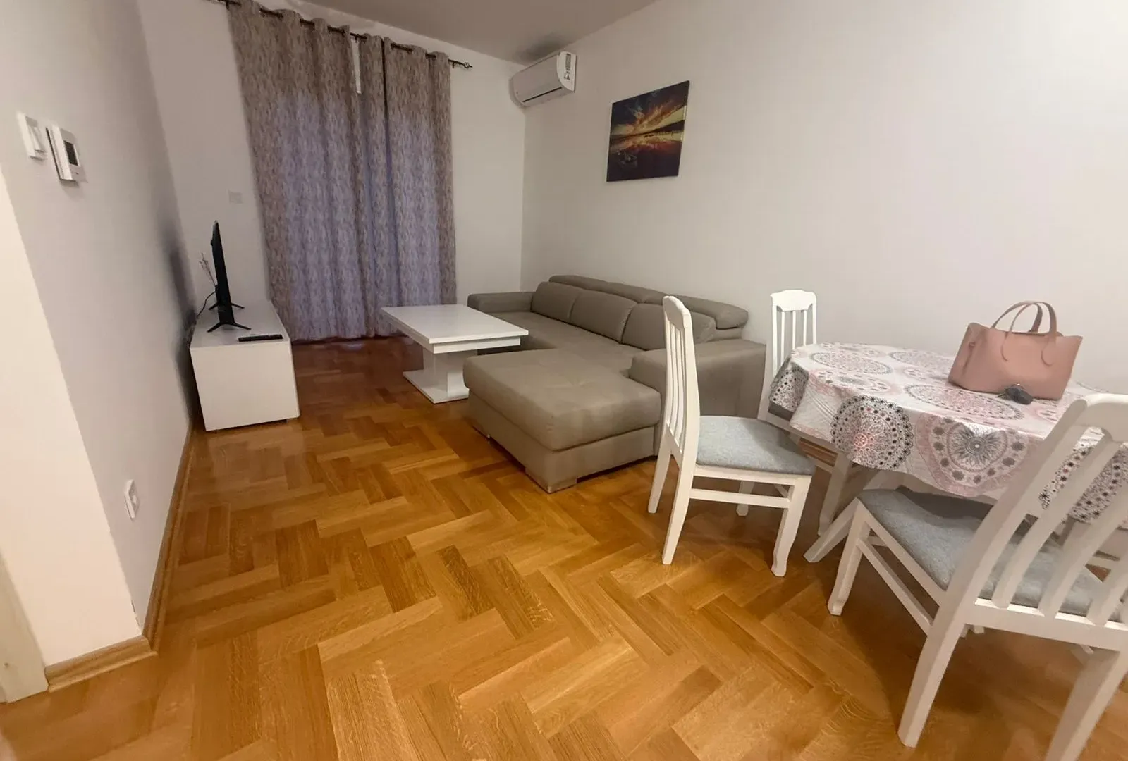 Rent, one bedroom apartment, 45m², Centar, Budva