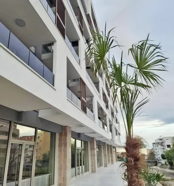 Prodaja, trosoban stan, 108m², Budva, Crna Gora