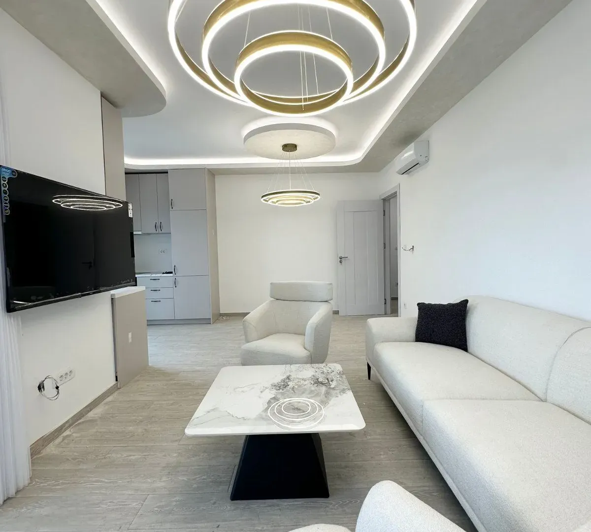 Prodaja, dvosoban stan, 74m², Bečići, Budva