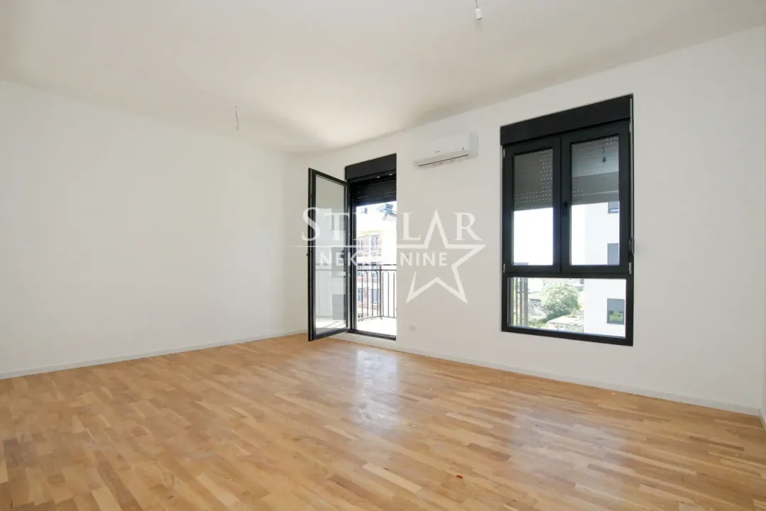 Prodaja, dvosoban stan, 64m², Tološi, Podgorica