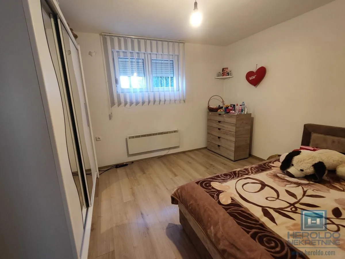 Prodaja, kuća, 270m², Budžino brdo, Jagodina