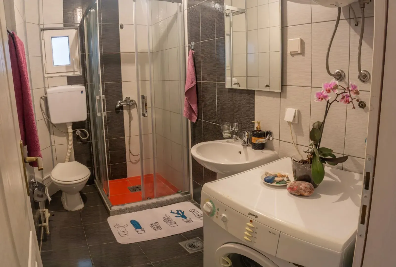Prodaja, kuća, 700m², Lastva Grbaljska, Kotor