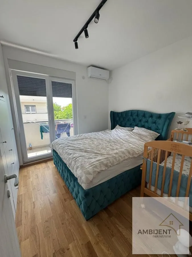 Sale, three bedroom apartment, 56m², Centar, Stara Pazova