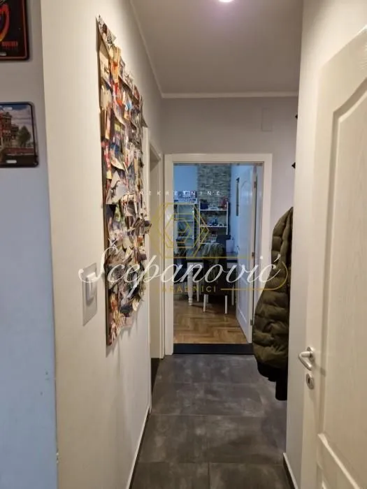 Prodaja, trosoban stan, 74m², Podbara, Novi Sad Sve Podlokacije