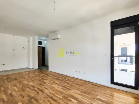 Prodaja, jednosoban stan, 45m², Tološi, Podgorica - image 2
