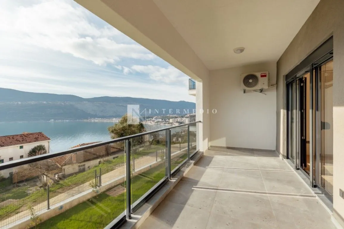 Prodaja, jednosoban stan, 73m², Topla, Herceg Novi