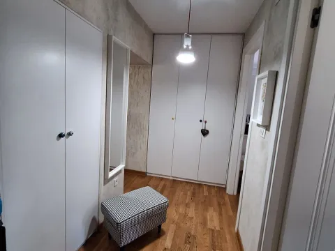 Prodaja, stan, 68m², Centar, Podgorica - image 9