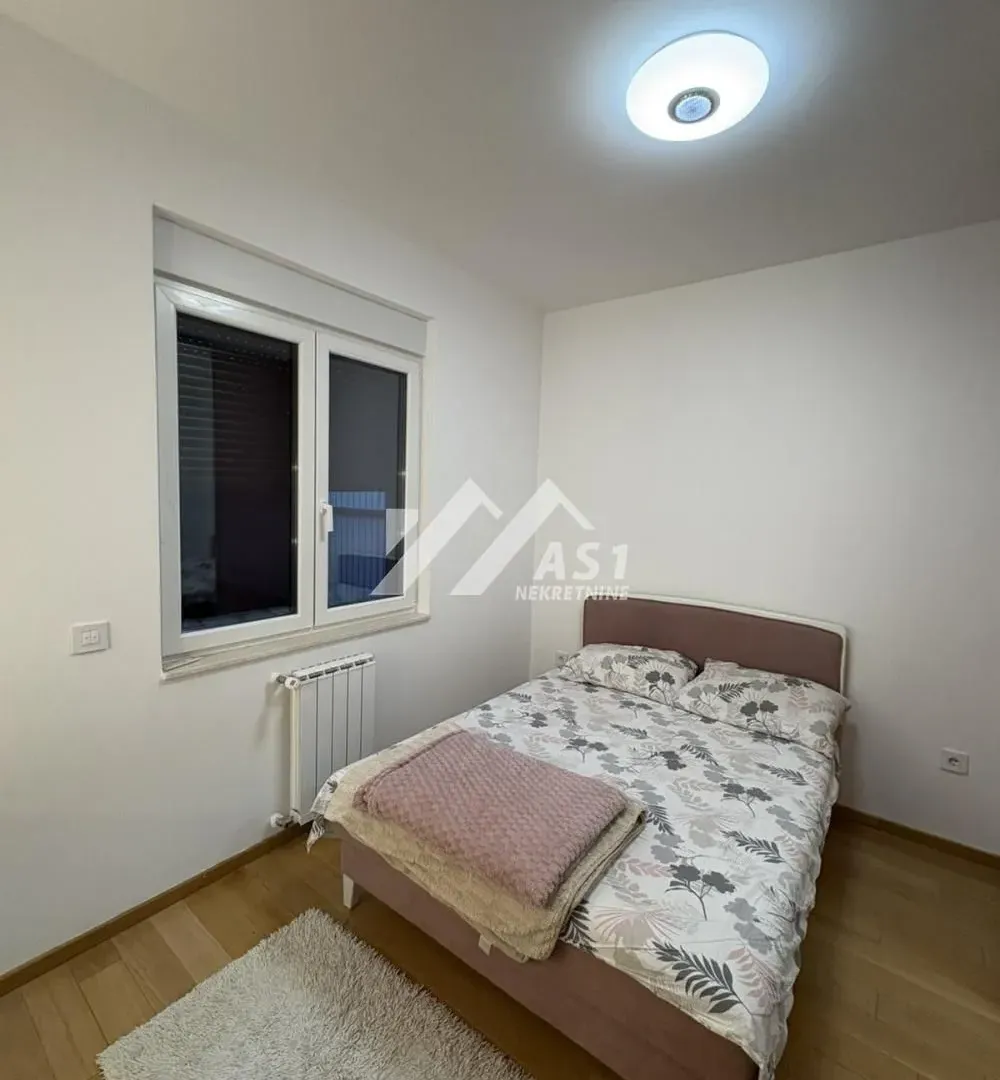 Izdavanje, jednosoban stan, 47m², Socijalno, Novi Sad Sve Podlokacije