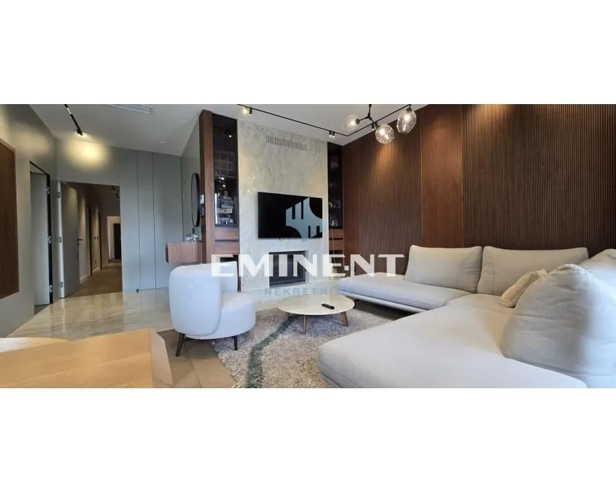 Sale, four bedroom apartment, 120m², Savski Venac, Beograd