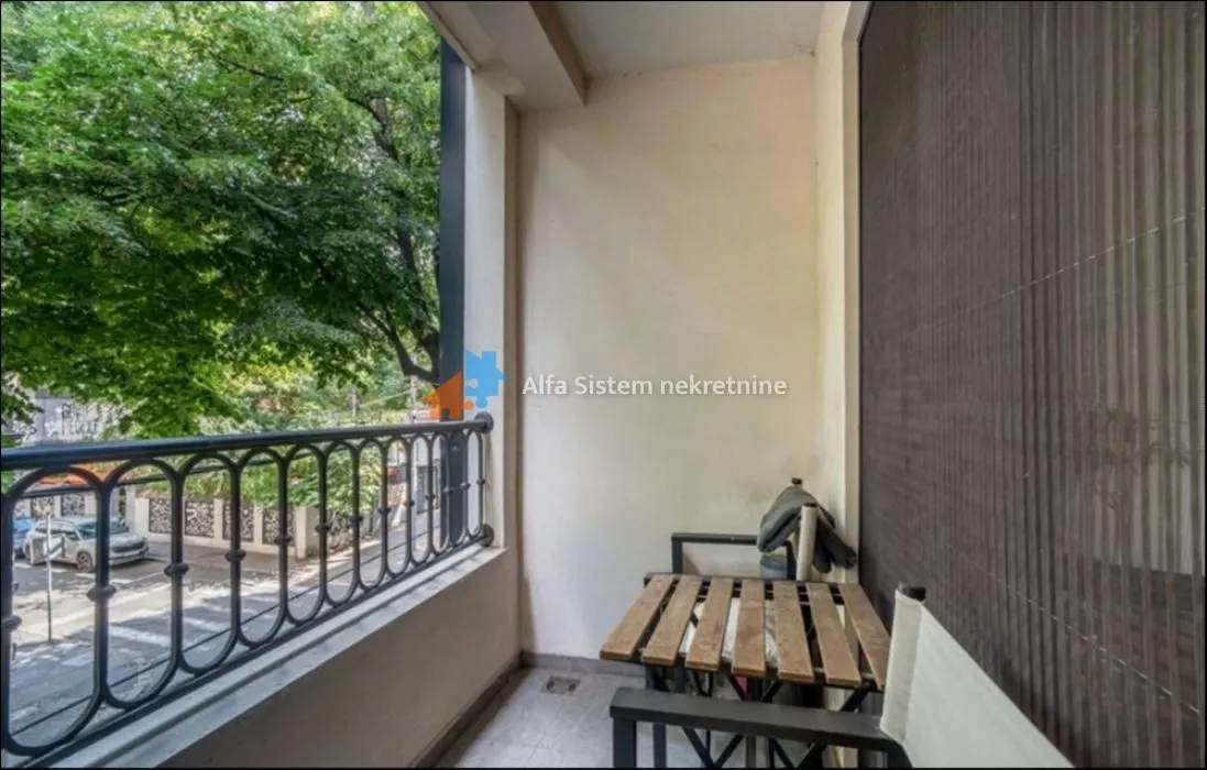 Rent, four bedroom apartment, 103m², Stari Grad, Beograd