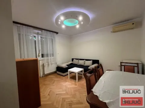 Izdavanje, dvosoban stan, 42m², Grbavica, Novi Sad Sve Podlokacije - image 4