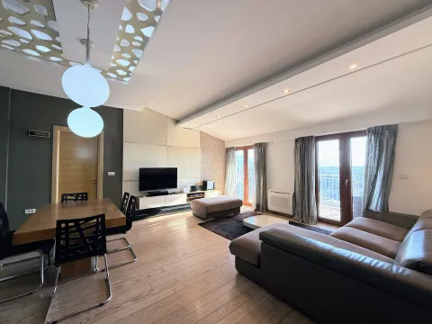 Prodaja, trosoban stan, 120m², Podgorica, Crna Gora - image 10