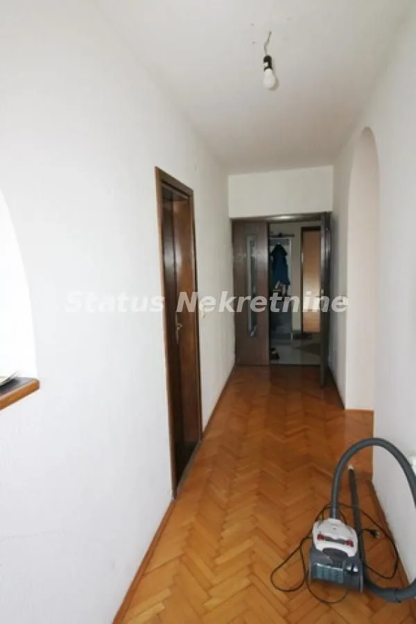 Prodaja, kuća, 420m², Temerin, Novi Sad