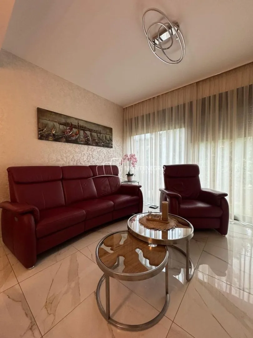 Prodaja, dvosoban stan, 61m², Igalo, Herceg Novi