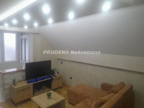 Sale, house, 450m², Surčin, Beograd - image 9