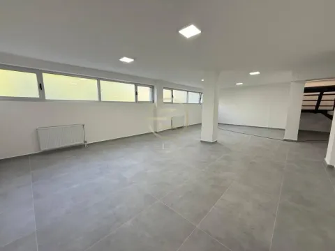 Izdavanje, poslovni prostor, 349m², Bulevar patrijarha Pavla, Novi Sad Sve Podlokacije - image 29