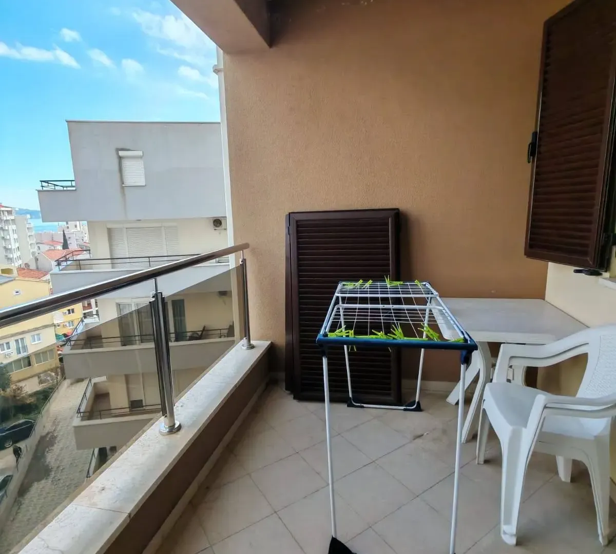 Rent, one bedroom apartment, 45m², Bečići, Budva