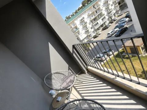 Izdavanje, trosoban stan, 82m², Centar, Podgorica - image 8