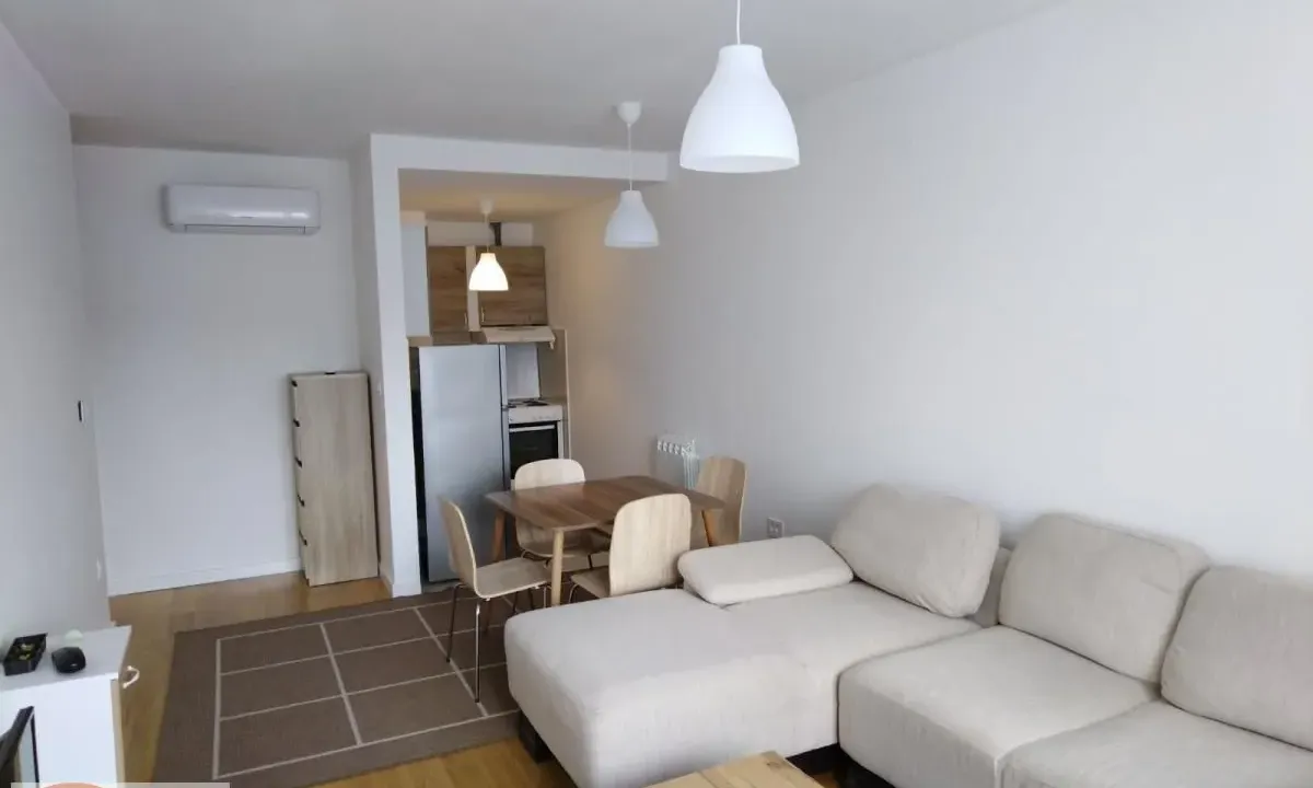 Izdavanje, dvosoban stan, 61m², Vukov Spomenik, Zvezdara Sve Podlokacije