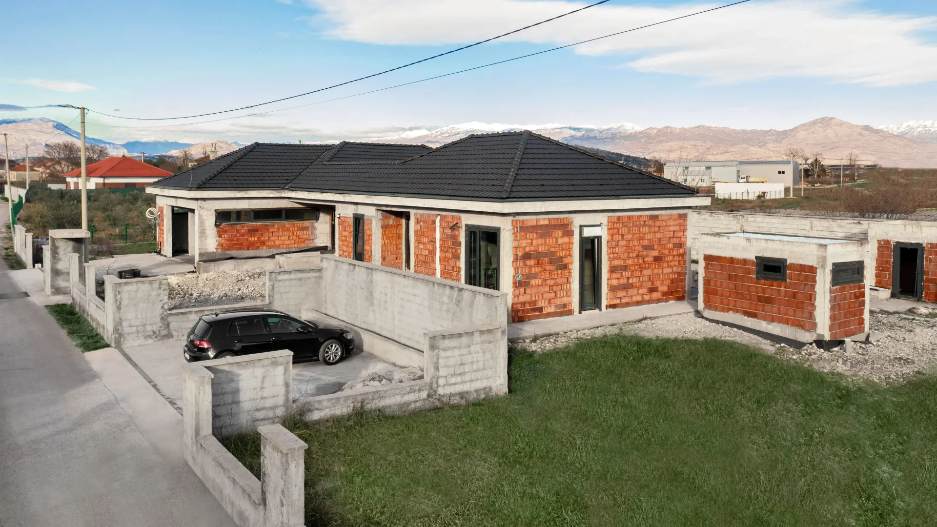 Prodaja, kuća, 259m², Donji Kokoti, Podgorica