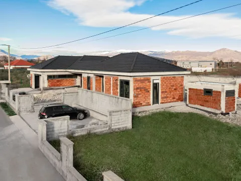 Sale, house, 259m², Donji Kokoti, Podgorica - image 4