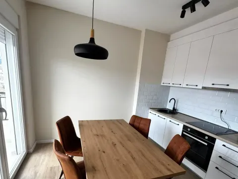 Izdavanje, stan, 50m², Tivat, Crna Gora - image 2