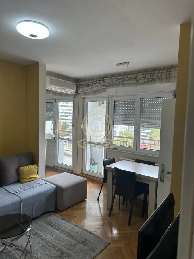 Rent, two bedroom apartment, 45m², Novi Beograd Blok 22, Novi Beograd Sve Podlokacije