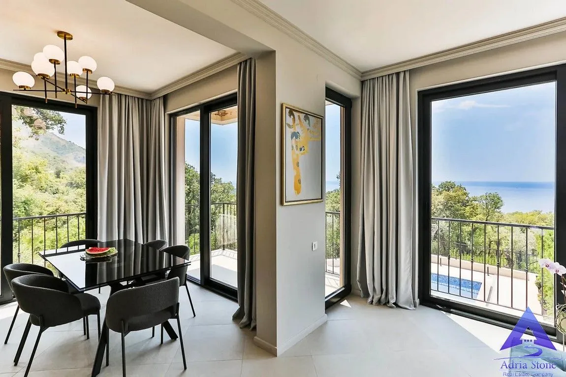 Sale, house, 220m², Reževići, Budva