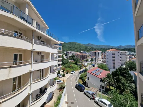 Sale, two bedroom apartment, 89m², Bečići, Budva - image 19