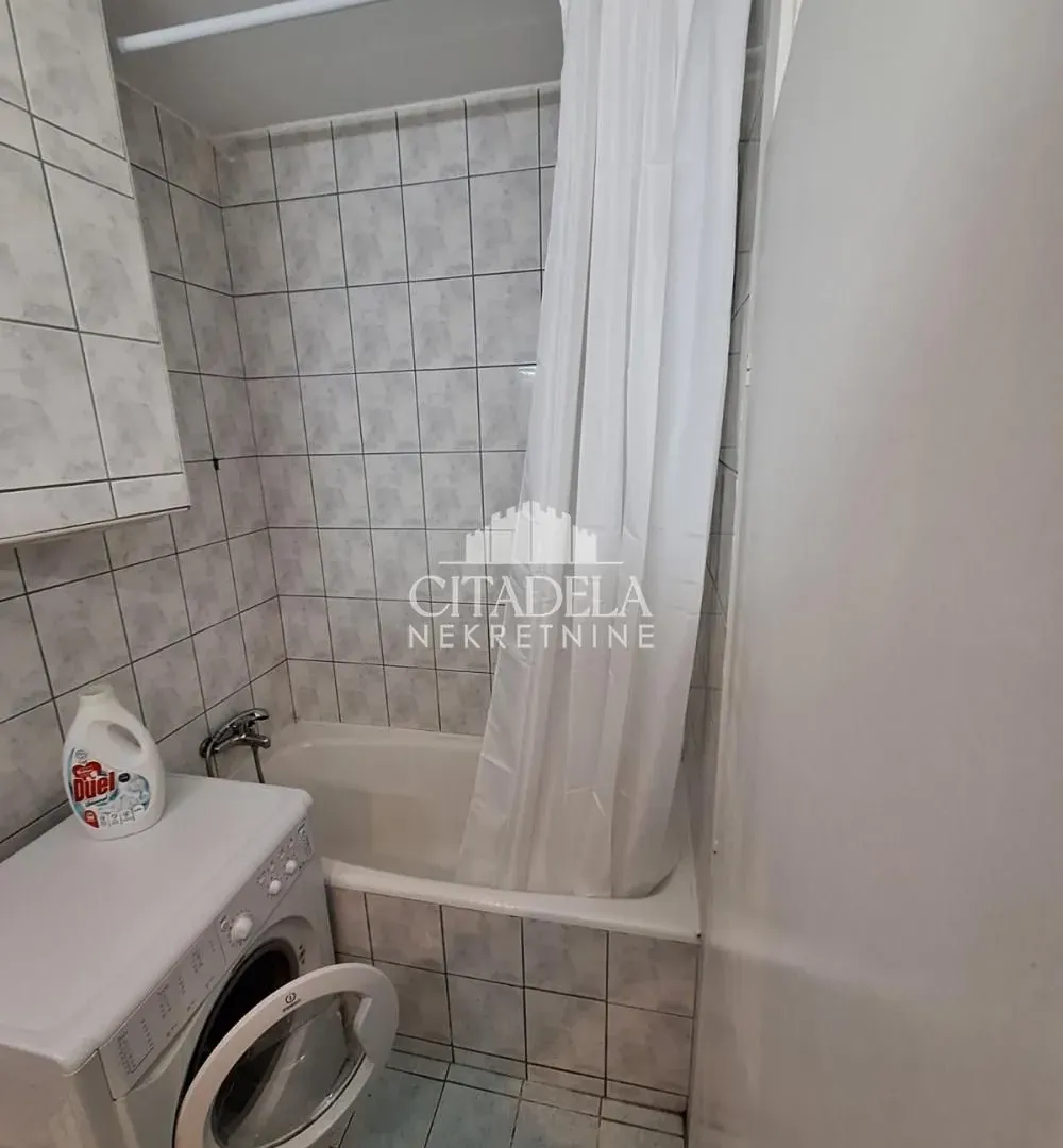 Izdavanje, dvosoban stan, 48m², Čukarica, Beograd