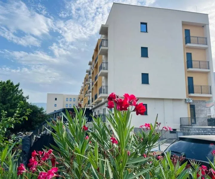 Sale, one bedroom apartment, 41m², Bijela, Herceg Novi