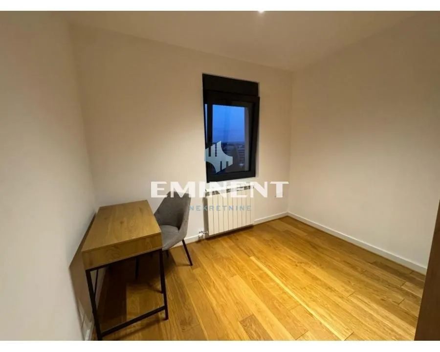 Rent, three bedroom apartment, 65m², Čubura, Beograd