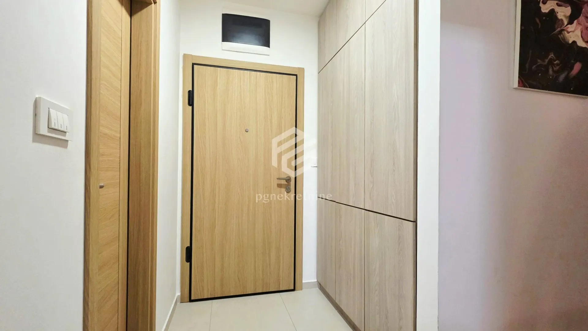Rent, one bedroom apartment, 45m², City Kvart, Podgorica