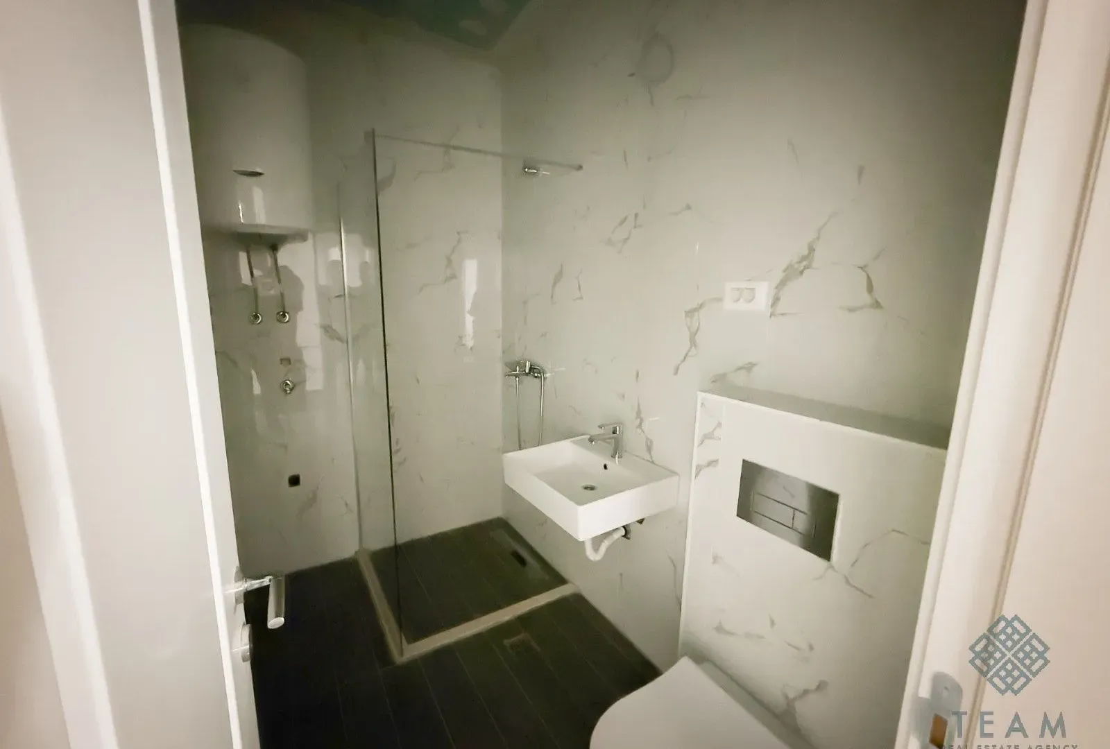 Prodaja, trosoban stan, 90m², Zagorič, Podgorica