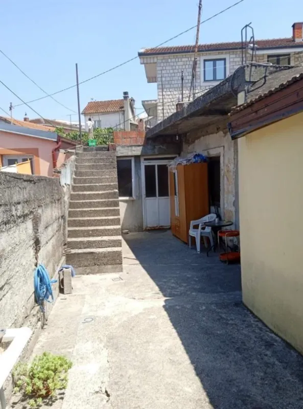 Prodaja, kuća, 80m², Gorica C, Podgorica